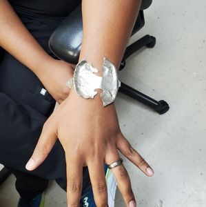 HANDMADE FOLK ART STERLING SILVER SPOON CUFF BRACELET.  VINTAGE 1970'S